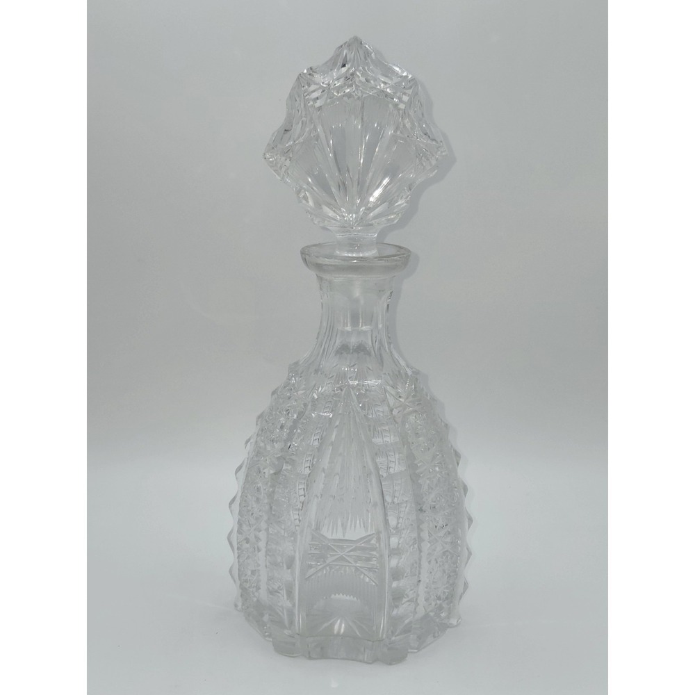 Cut Crystal‎ Decanter Paneled Starburst Pattern Fan Stopper 10.5"